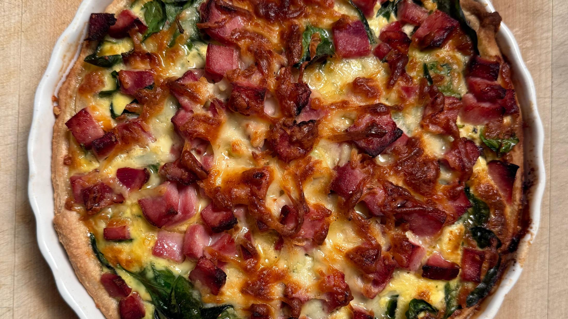 Quiche au jambon, feta et épinards