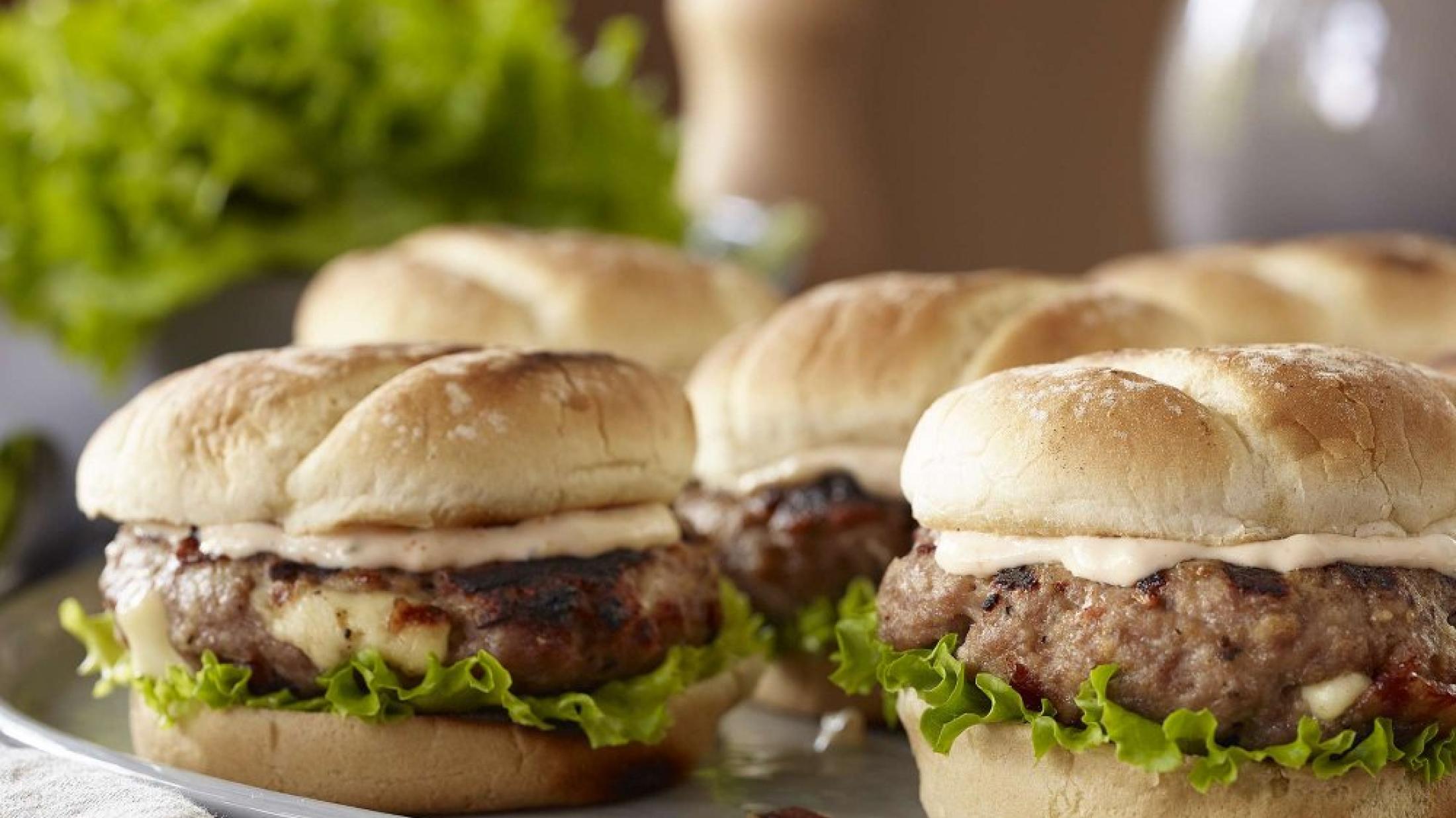 porchacheburgerfrombg.jpg