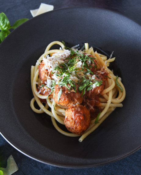 Macaroni long aux boulettes de porc italiennes duBreton